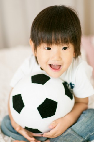 サッカーボールのサイズは 幼稚園には何号が良い サッカーでいつもベンチの子供の親が本音で語る物語