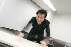 補欠で子供が試合に出れないのはコーチの責任？サッカー協会の責任？